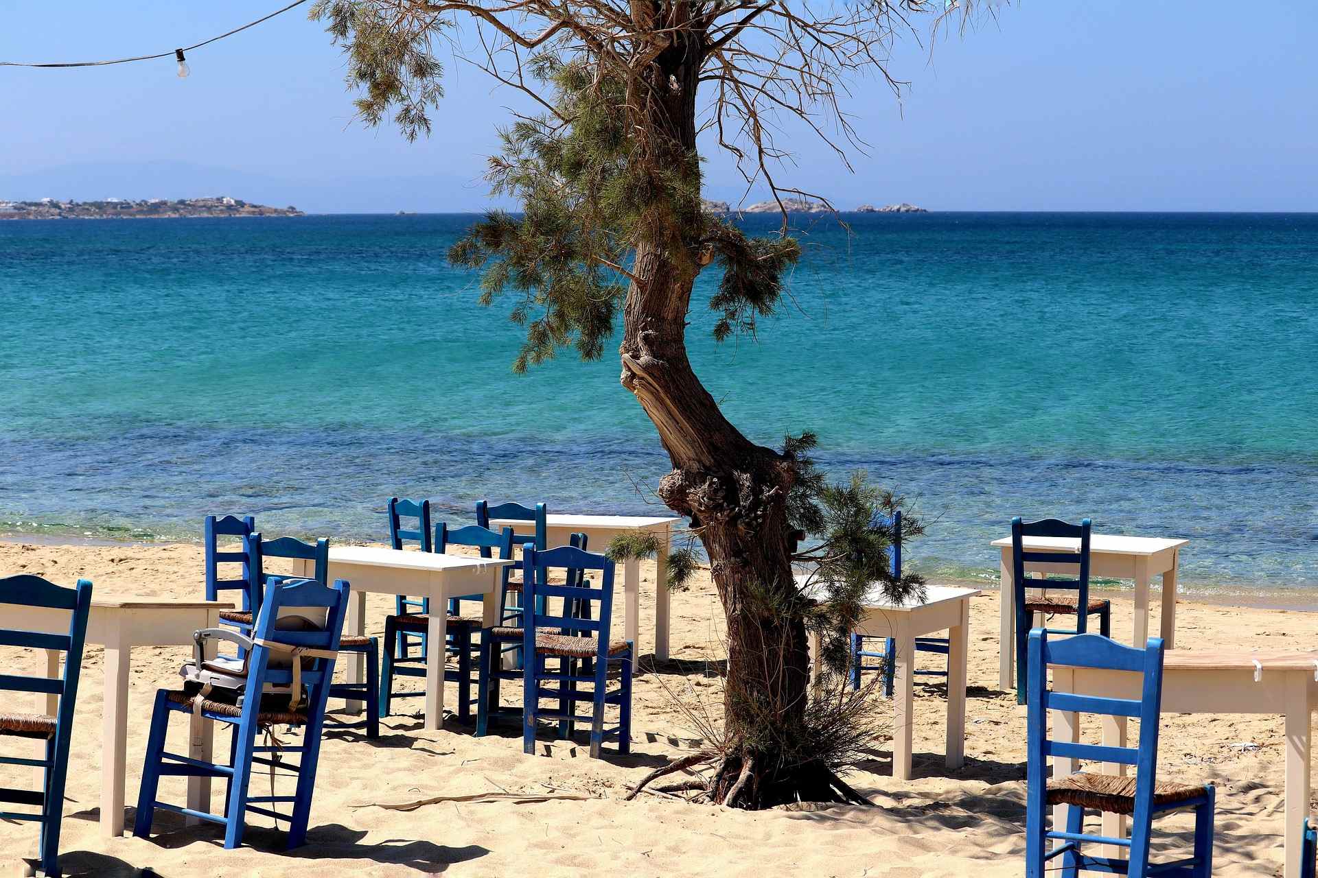 Greek taverna dining experience, Naxos